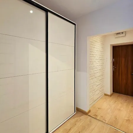 Apartamenty Na Starowce - 3 Pietro Z Widokiem Na Ratusz, Rynek Glowny I Centrum Kalisz Esterno foto